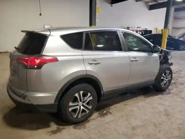 JTMBFREV6JJ225650 2018 TOYOTA RAV4-2