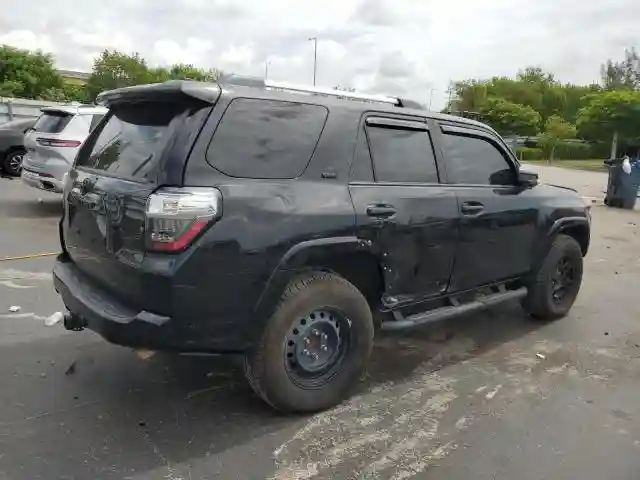 JTEEU5JR1M5237556 2021 TOYOTA 4RUNNER-2