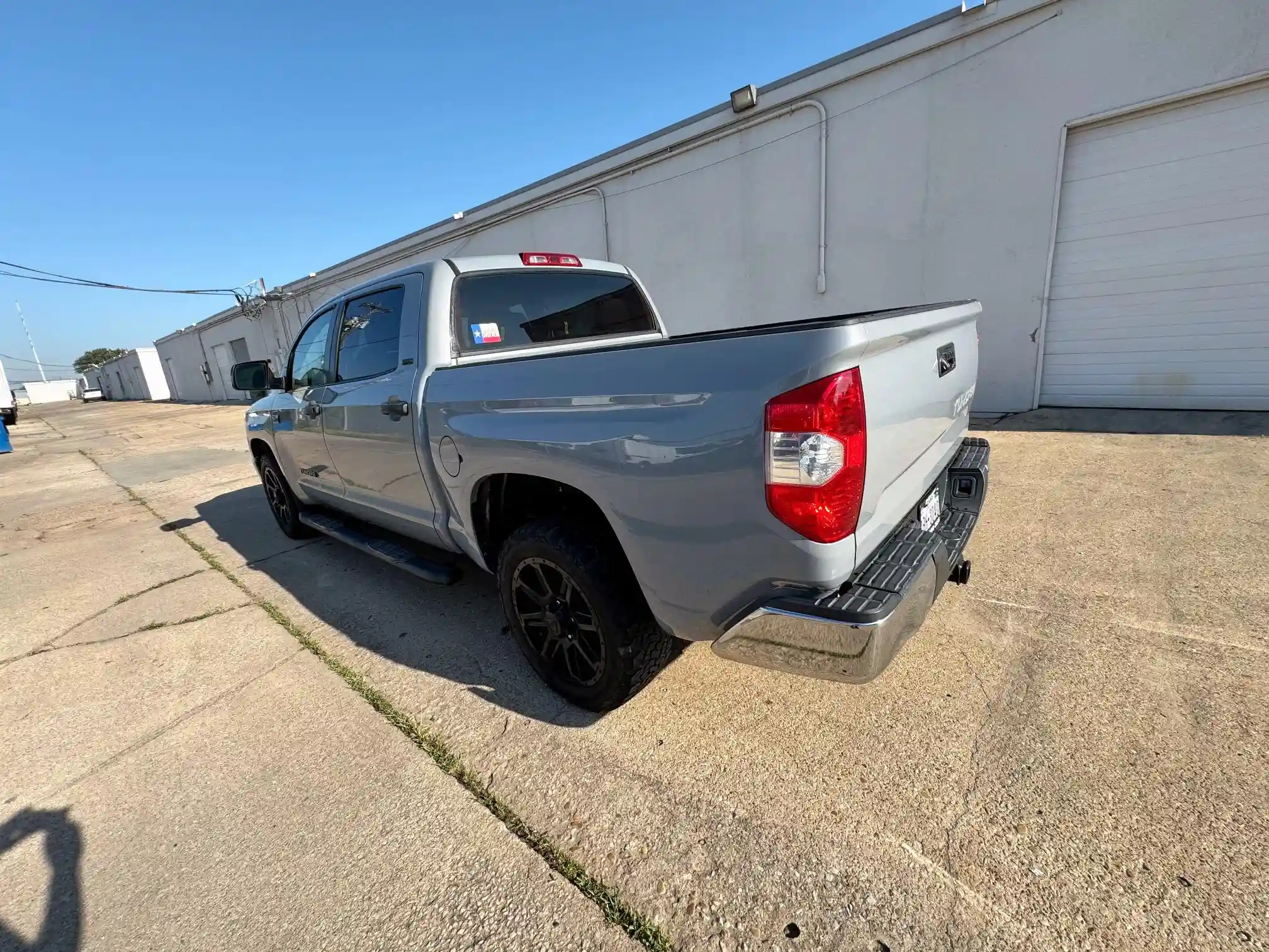 5TFEY5F13KX247647 2019 TOYOTA TUNDRA-2