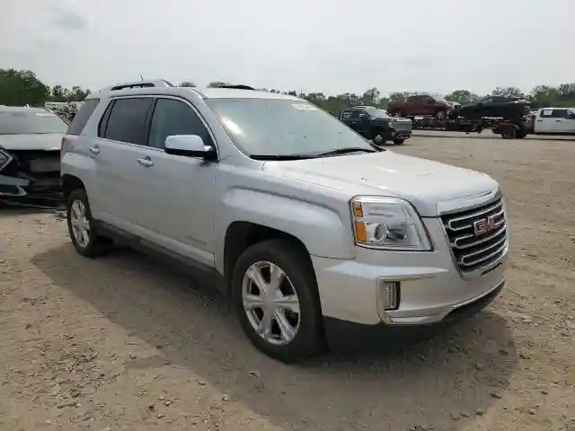 2GKFLPE39H6226882 2017 GMC TERRAIN-3