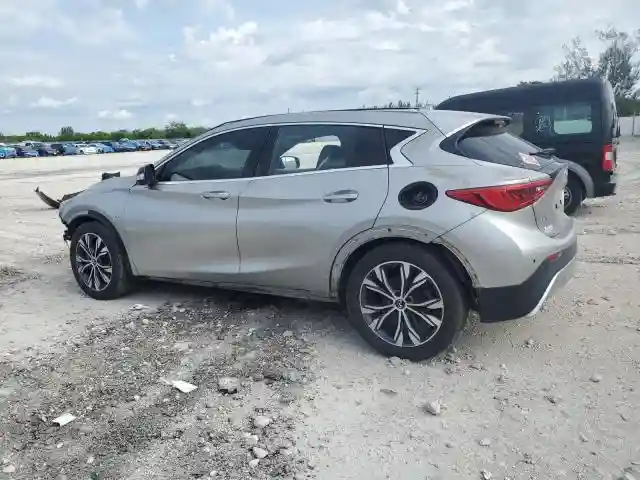 SJKCH5CP5HA032733 2017 INFINITI QX30-1