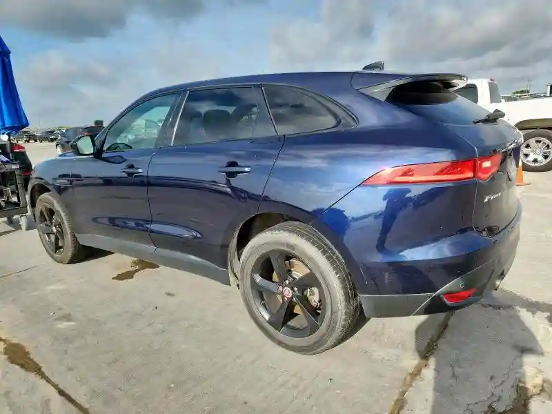 SADCK2BV7HA066342 2017 JAGUAR F-PACE-1