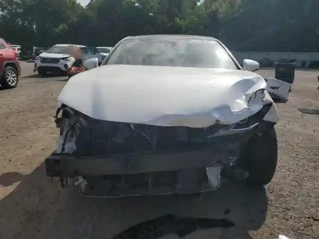 58ABK1GG3JU098631 2018 LEXUS ES350-4