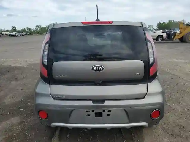 KNDJP3A50J7608976 2018 KIA SOUL-5