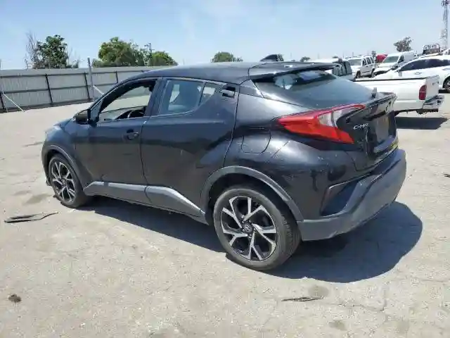 NMTKHMBXXJR044779 2018 TOYOTA C-HR-1