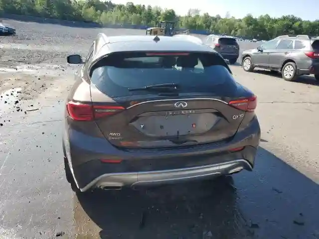 SJKCH5CR8KA006894 2019 INFINITI QX30-5