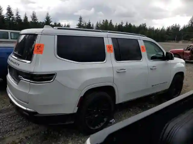 1C4SJVEJ1PS560841 2023 JEEP GRAND WAGO-2