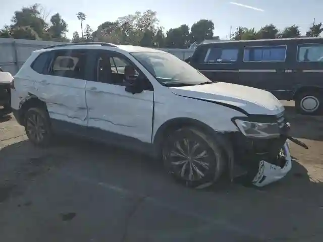 3VV1B7AX0LM160112 2020 VOLKSWAGEN TIGUAN-3