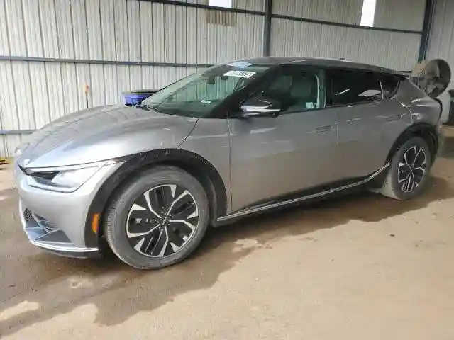 KNDC34LA6P5604133 2023 KIA EV6 LIGHT-0