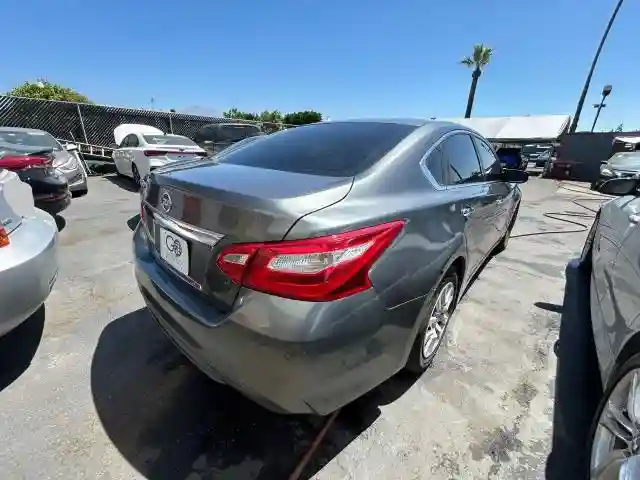1N4AL3AP5HC292978 2017 NISSAN ALTIMA-3