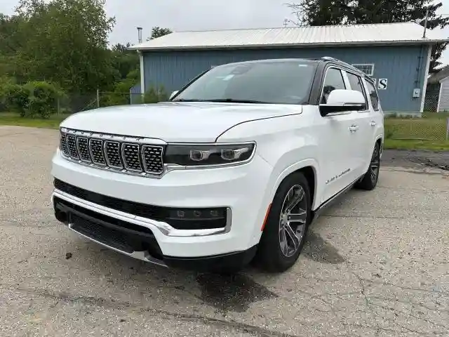 1C4SJVEJ7NS191397 2022 JEEP GRAND WAGO-1