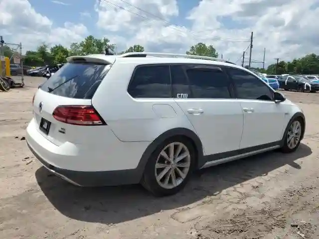 3VWH17AU3JM757402 2018 VOLKSWAGEN GOLF-2