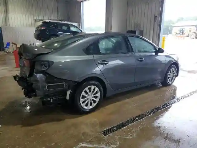 3KPF24AD2PE685410 2023 KIA FORTE-2