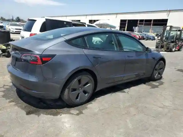 5YJ3E1EA8PF431008 2023 TESLA MODEL 3-2