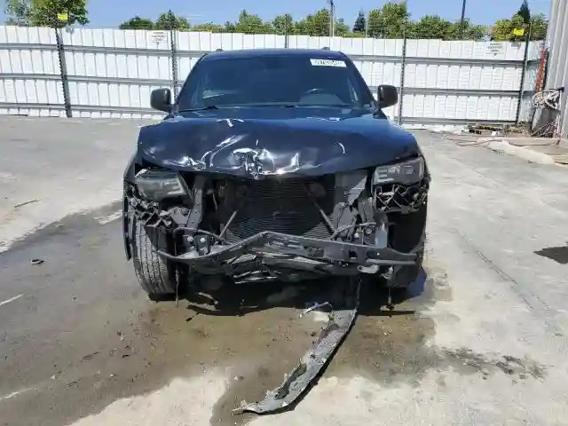 1C4RJEAG1HC813810 2017 JEEP GRAND CHEROKEE-4