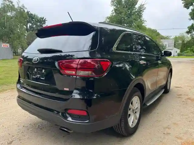 5XYPGDA36LG685176 2020 KIA SORENTO-3