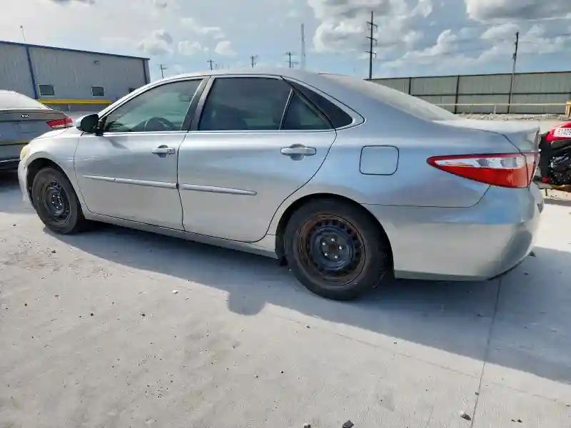 4T4BF1FK2FR483645 2015 TOYOTA CAMRY-1