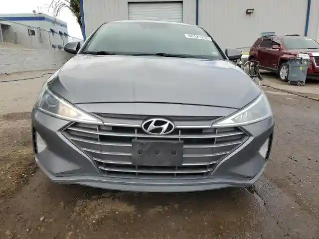 5NPD84LF2KH456010 2019 HYUNDAI ELANTRA-4