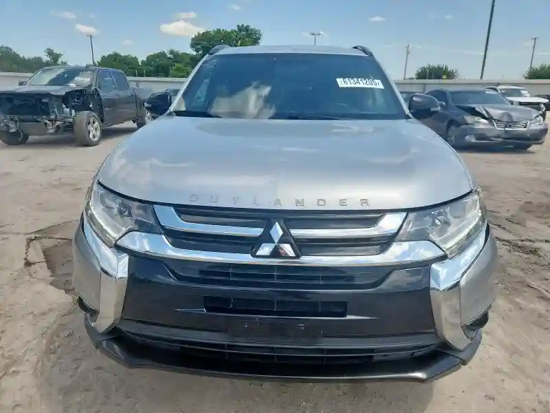 JA4AD3A34JZ022691 2018 MITSUBISHI OUTLANDER-4