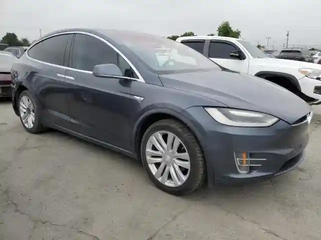 5YJXCAE27GF002541 2016 TESLA MODEL X-3