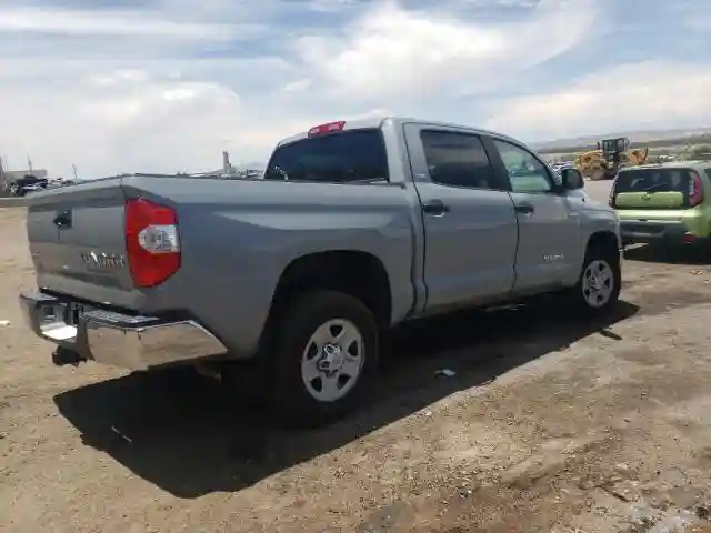 5TFDY5F1XJX748190 2018 TOYOTA TUNDRA-2