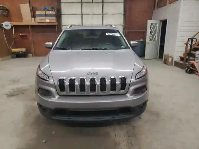 1C4PJMLX0JD562938 2018 JEEP GRAND CHEROKEE-4