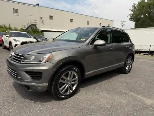 WVGEF9BP9GD007210 2016 VOLKSWAGEN TOUAREG-1