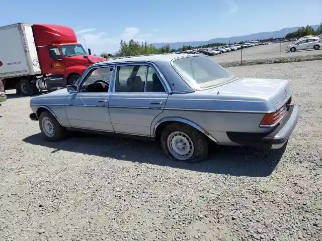 WDBAB30A3BB224152 1981 MERCEDES-BENZ 300-CLASS-1