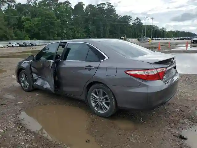 4T1BF1FK3GU250031 2016 TOYOTA CAMRY-1
