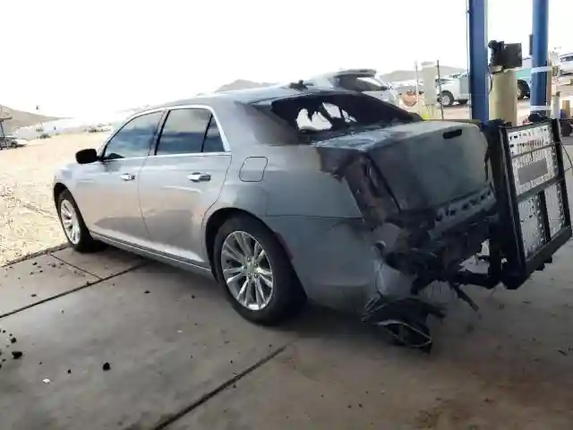 2C3CCAEG1GH348500 2016 CHRYSLER 300-1