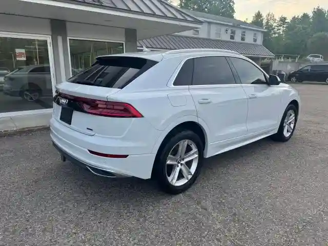 WA1AVAF12KD018856 2019 AUDI Q8-3