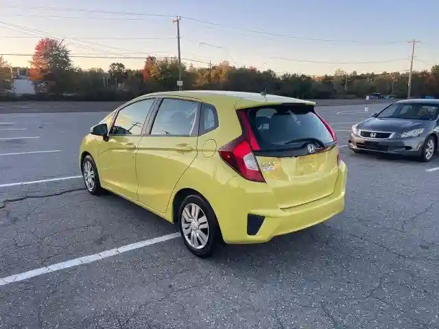 3HGGK5G51FM725668 2015 HONDA FIT-2