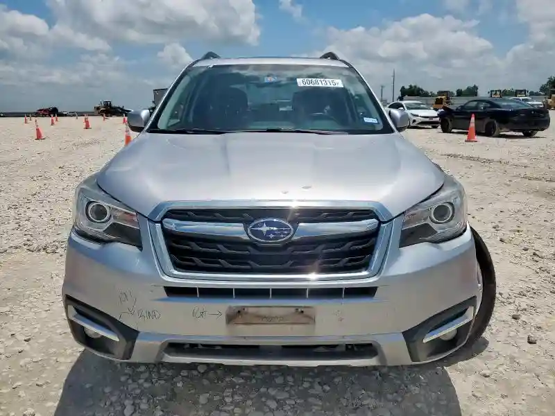 JF2SJAWC0HH566901 2017 SUBARU FORESTER-4
