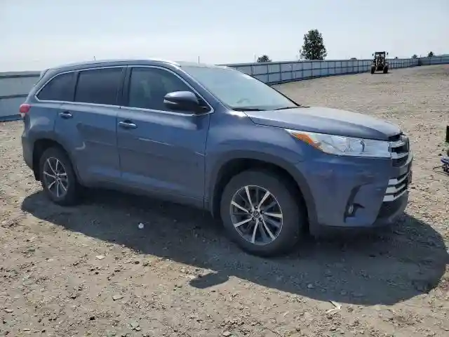 5TDJZRFH2HS468591 2017 TOYOTA HIGHLANDER-3