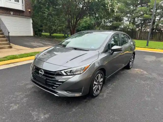 3N1CN8EV6SL827852 2025 NISSAN VERSA-1