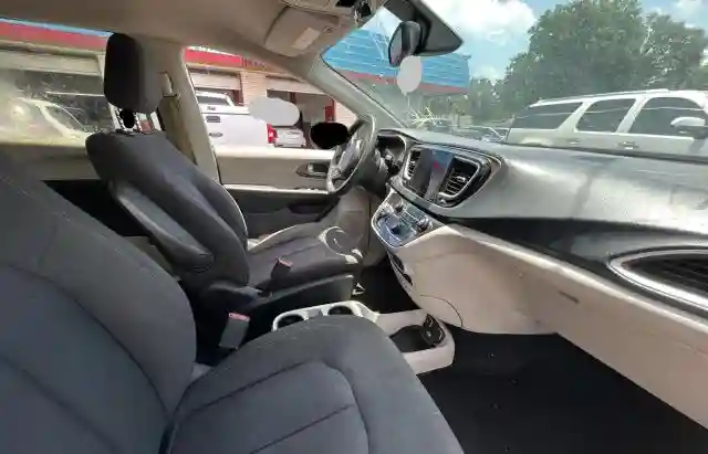 2C4RC1DG1HR509799 2017 CHRYSLER PACIFICA-4