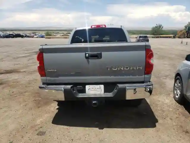 5TFDY5F1XJX748190 2018 TOYOTA TUNDRA-5
