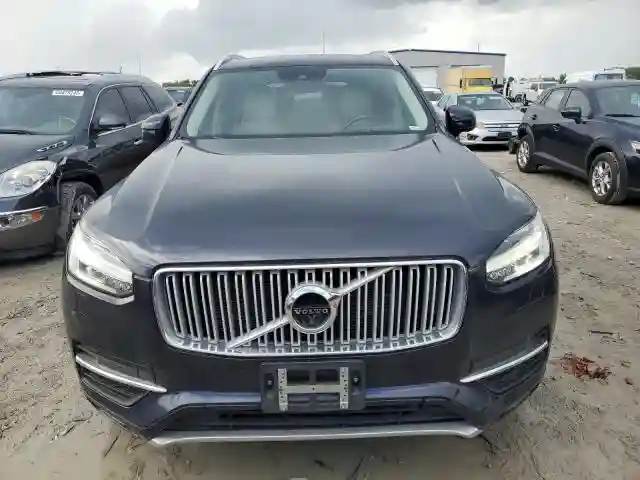 YV4A22PL9G1035986 2016 VOLVO XC90-4