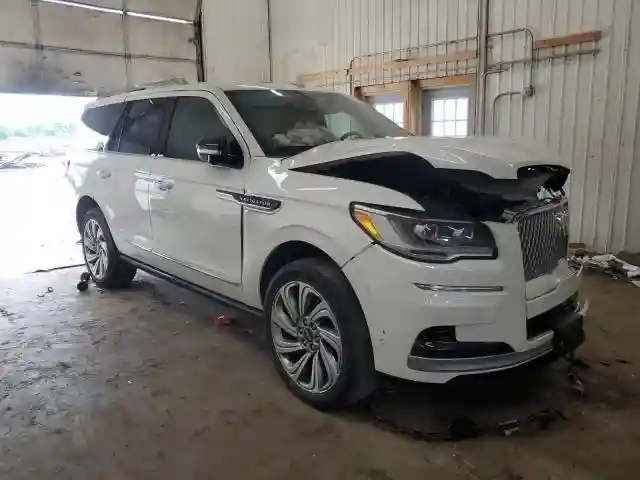 5LMJJ2LT5NEL14135 2022 LINCOLN NAVIGATOR-3