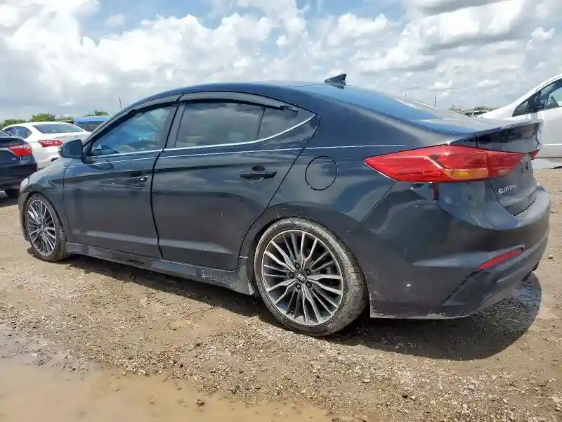 KMHD04LB4HU366498 2017 HYUNDAI ELANTRA-1
