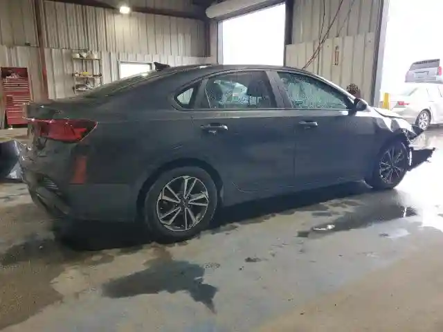 3KPF24ADXPE643342 2023 KIA FORTE-2