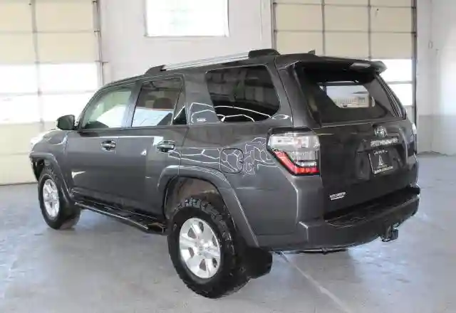 JTEBU5JR4K5733967 2019 TOYOTA 4RUNNER-3
