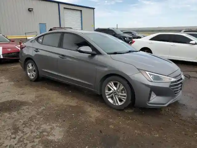 5NPD84LF2KH456010 2019 HYUNDAI ELANTRA-3