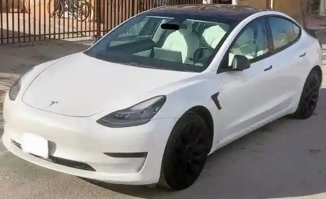 5YJ3E1EA2MF854372 2021 TESLA MODEL 3-1