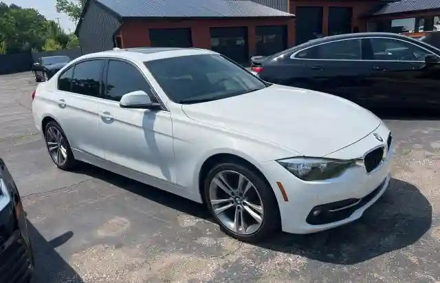 WBA8B9G3XHNU56519 2017 BMW 3 SERIES-0