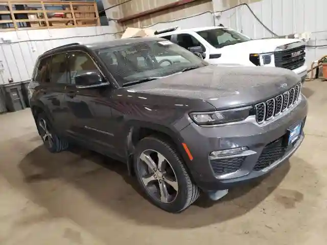 1C4RJYB66PC582702 2023 JEEP GRAND CHEROKEE-3