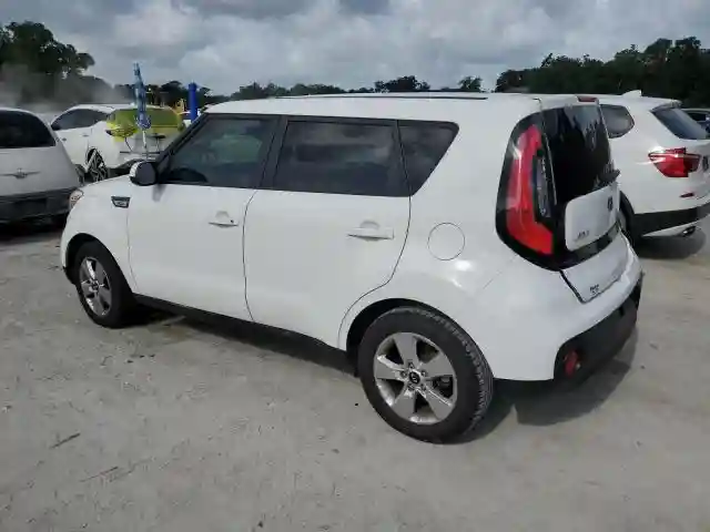 KNDJN2A2XJ7908126 2018 KIA SOUL-1