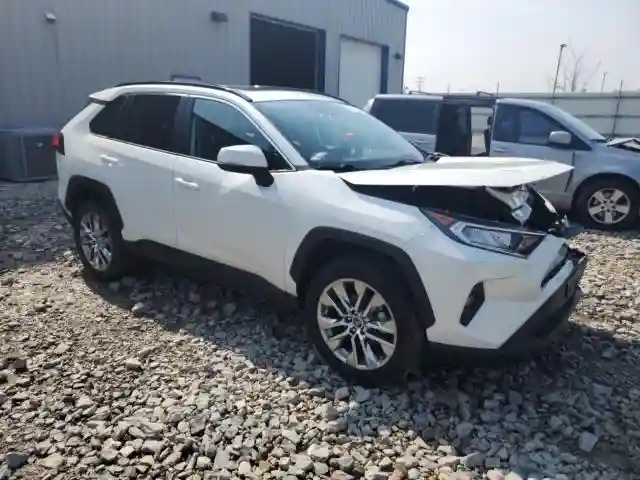 2T3A1RFV4MW161896 2021 TOYOTA RAV4-3