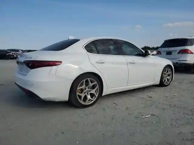 ZARFAECN4J7579892 2018 ALFA ROMEO GIULIA-2