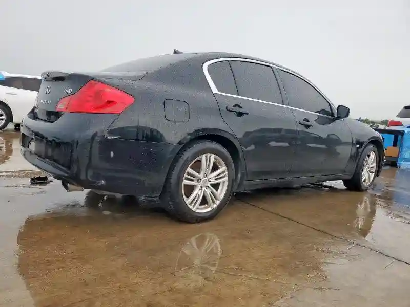 JN1CV6AR3FM520048 2015 INFINITI Q40-2